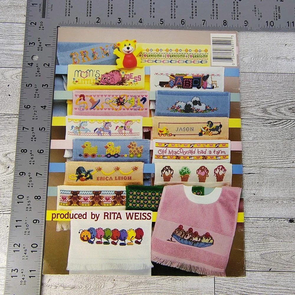 Cross Stitch Designs‎ for Baby Bibs Sam Hawkins ASN 3511 1988 Pattern Booklet